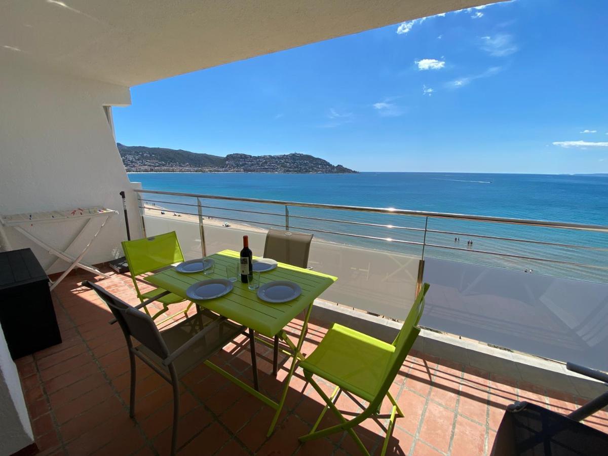 Apartamento Miramar 44 Rosas